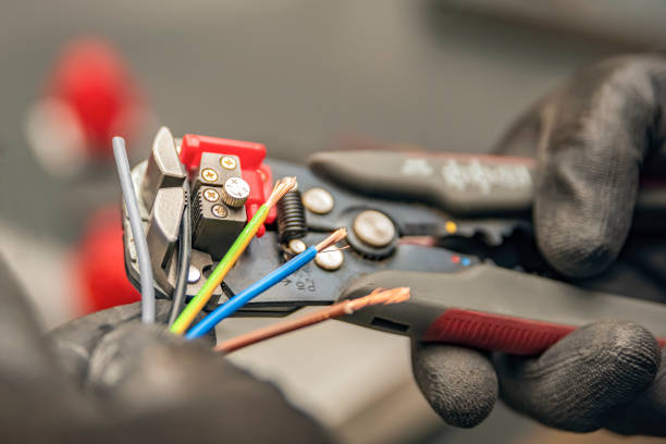 Best Ceiling Fan Installation Electrician  in Highland Park, MI